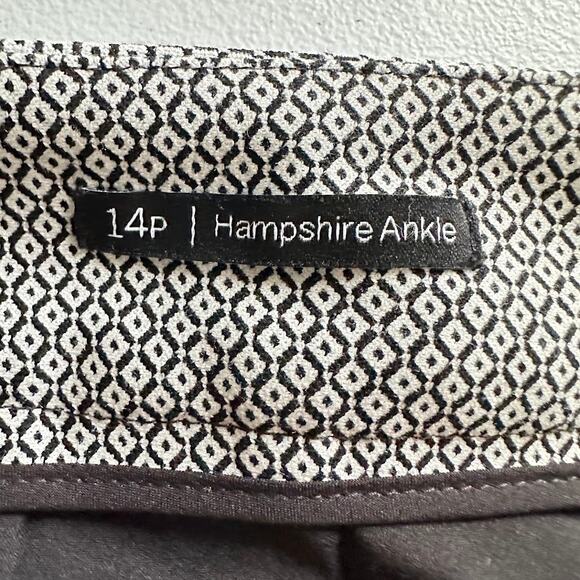 Talbots Hampshire Ankle Pants Black White Geometric Stretch  Size 14P 14 Petite - Picture 5 of 7